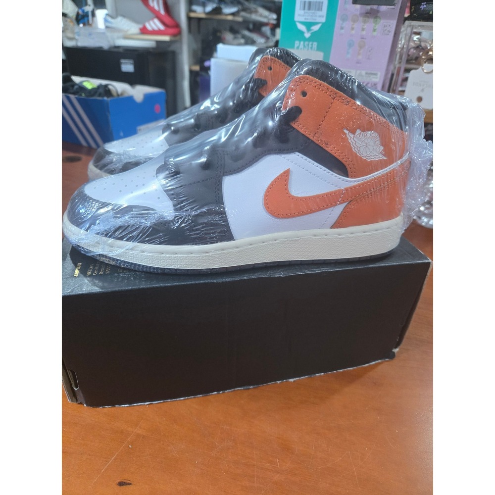 Air Jordan 1 Mid GS Starfish Black White Sail DQ8423-801 Size 5Y